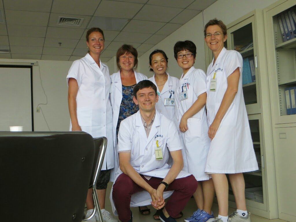 chinese medicine doctors smiling